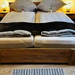 Knabbueuess Apartman